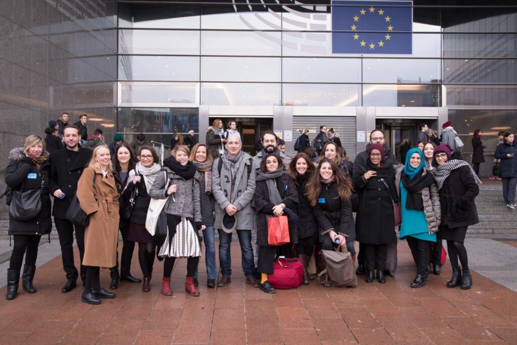 Il progetto GEMMA (Gender-Based Empowerment of Women through a Multiagency Approach) si ispira al modello ecologico di comprensione della violenza dell’OMS e agli studi che mostrano quanto la violenza contro le donne sia uno dei più urgenti problemi a livello mondiale.